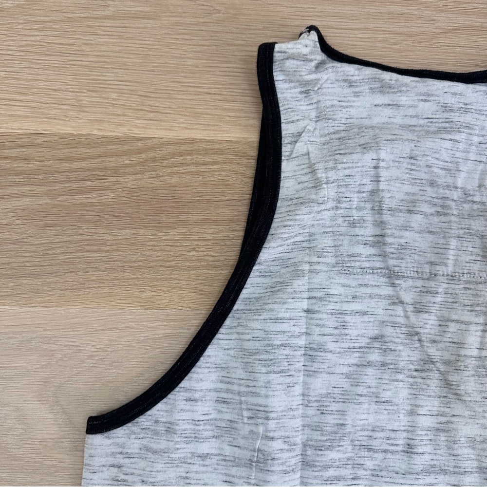 FREE PLANET - MENS - SLEEVELESS TANK TOP  - SIZE LARGE - Picture 4 of 6